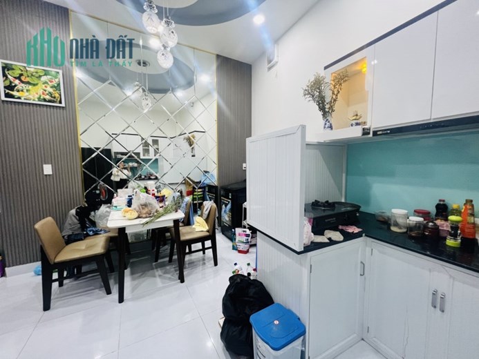 Gấp Gấp Gấp Chủ Ngộp Bank, Giảm Sập sàn 1tỷ4 Chỉ còn 6Tỷ9- 94m2- Khu Vip Hoàng Hoa Thám- Bình Thạnh.