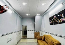 CHO THUÊ Nhà nguyên căn 2 tầng HXH Nguyễn Ngọc Lộc Quận 10 – giá chỉ 11 triệu/tháng