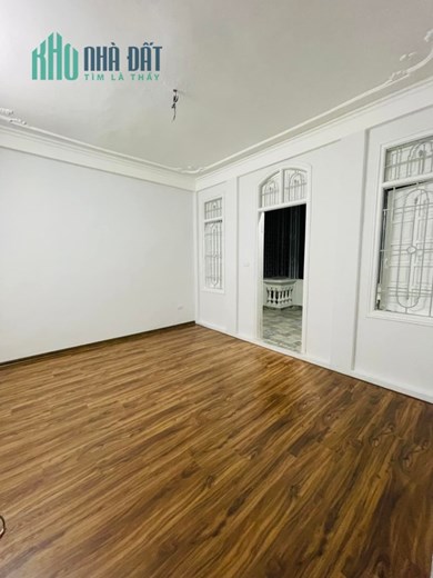 Hào Nam Đống Đa Lô Góc gara 2 ô tô tránh KD đỉnh 50mx 4T, MT 4m 8.8 tỷ