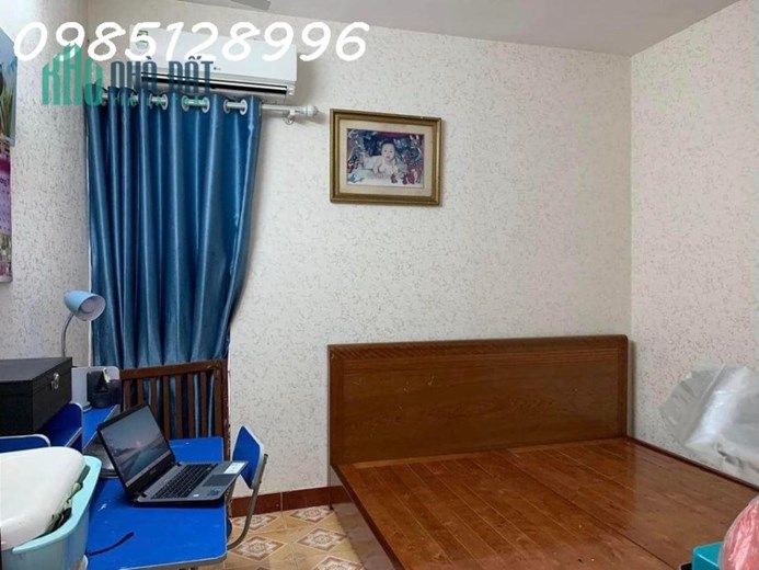 Chính chủ cần bán nhà tập thể tầng 5 số 111 Láng Hạ