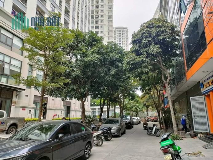 60MX5T NGUYỄN CƠ THẠCH PHÂN LÔ KINH DOANH Ô TÔ TRÁNH