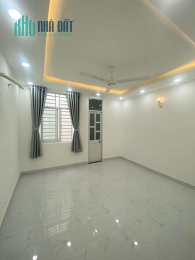 Bán nhà Gò Vấp, đối diện Emart, 62m2, 3Phòng ngủ chỉ 4.3tỷ TL