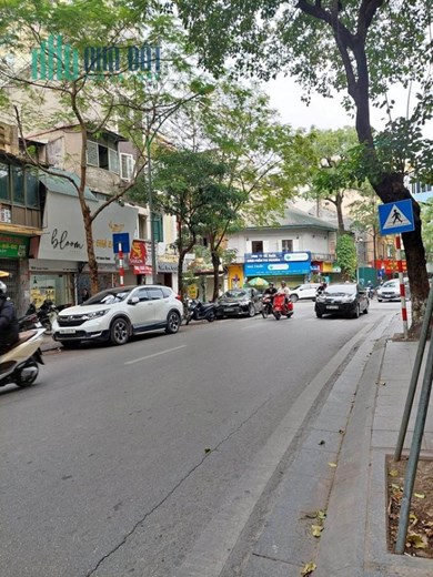 SIÊU HIẾM MẶT PHỐ QUẤN THÁNH 70M2, MẶT TIỀN KHỦNG 12M, LÔ GÓC 2 MẶT PHỐ, GIÁ 25,8 TỶ.