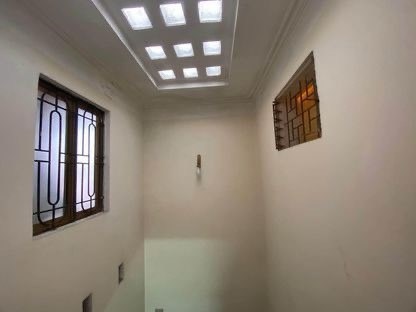 Bán nhà phân lô bãi ô tô, ngõ 168 Trung Kính , DT 50m2 cao 5 tầng , giá 6tỷ.