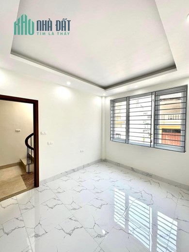SÔC!!! Bán nhà Xuân La gần 40m2 – Ô Tô Vào – chỉ 5.3 tỷ
