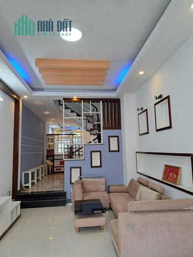 Nhà 3 tầng gần chợ phú xuân giáp quận 7- ngay Thị trấn Nhà Bè