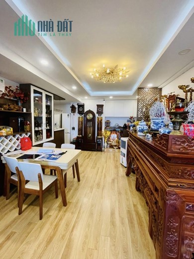 Bán Chung Cư Toà P2 chung cư Imperial Plaza 360 Giải Phóng  124m2 4 Phòng Ngủ