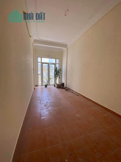 Mặt Đường Đê Tô Hoàng-Bạch Mai: DT 50m x 4 Tầng Giá Chỉ 6 Tỷ Rưỡi