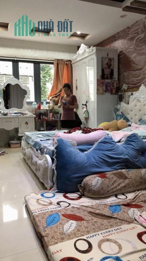 Bán nhà MT Hẻm 10m Âu Cơ - Quận Tân Bình - CDT Cao - Gía Chỉ 5Tỷ200.