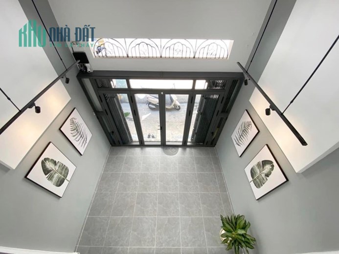 Cần bán nhà Nguyễn Phúc Chu, Tân Bình, 48m2, 85tr/m2, 2 tầng mới tinh, xe hơi đỗ cổng.