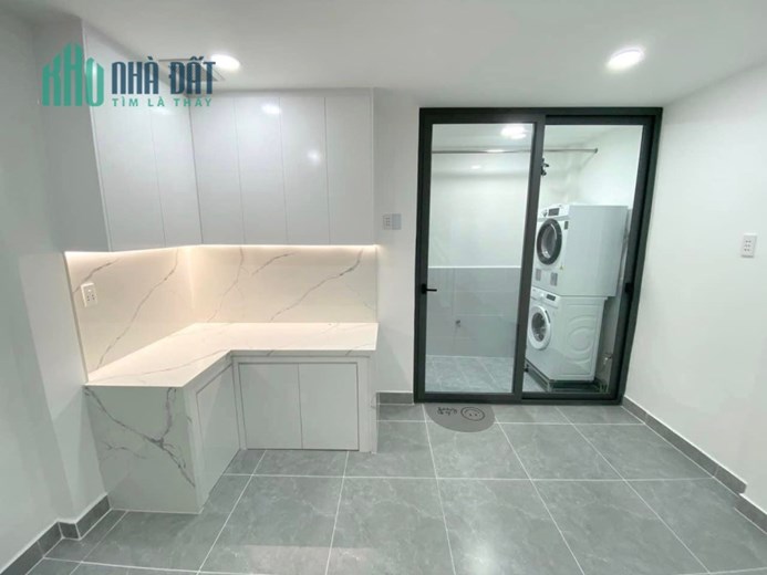 Cần bán nhà Nguyễn Phúc Chu, Tân Bình, 48m2, 85tr/m2, 2 tầng mới tinh, xe hơi đỗ cổng.