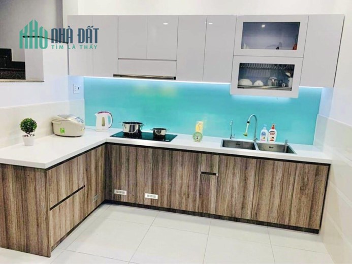 Bán nhà HXH Lạc Long Quân - Quận Tân Bình - 4Tầng - 60m2 - Chỉ Nhỉnh 6Tỷ.