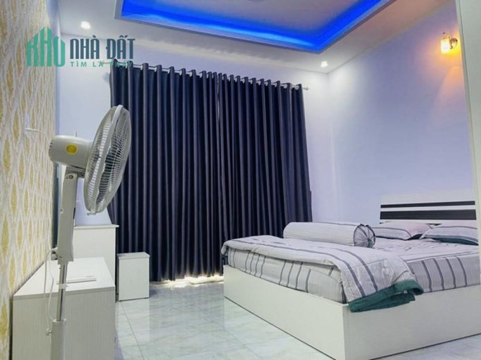 Bán nhà HXH Lạc Long Quân - Quận Tân Bình - 4Tầng - 60m2 - Chỉ Nhỉnh 6Tỷ.