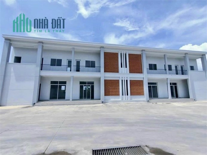 Cho Thuê Nhà Xưởng Tại KCN Tân Uyên. Bàn Giao SX liền, Hỗ trợ DNNN, Vị trí đẹp dễ tuyển CN