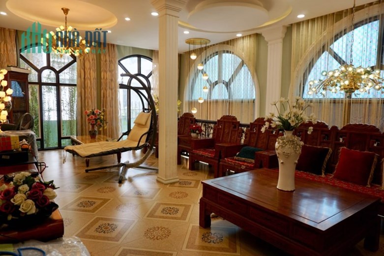 Siêu biệt thự Nguyễn Trọng Tuyển, Tân Bình, 155m2, hồ bơi trong nhà, 5tầng, chỉ còn 33 tỷ (TL)