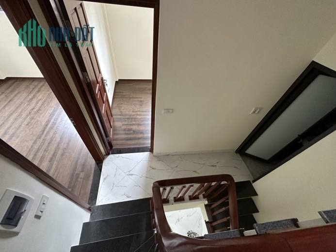 Bán nhà 5 tầng cực đẹp tại ngõ 349 Minh Khai - Hai Bà Trưng