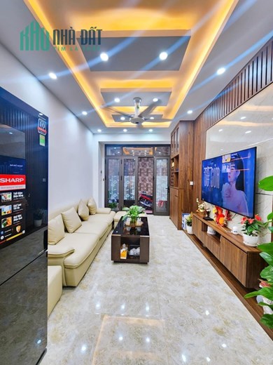 Bán nhà Mỹ Đình,20m ra ô tô,60m ra mặt phố,nở hậu,nhà 2 mặt ngõ,32m2,5tầng,mt:3,7m