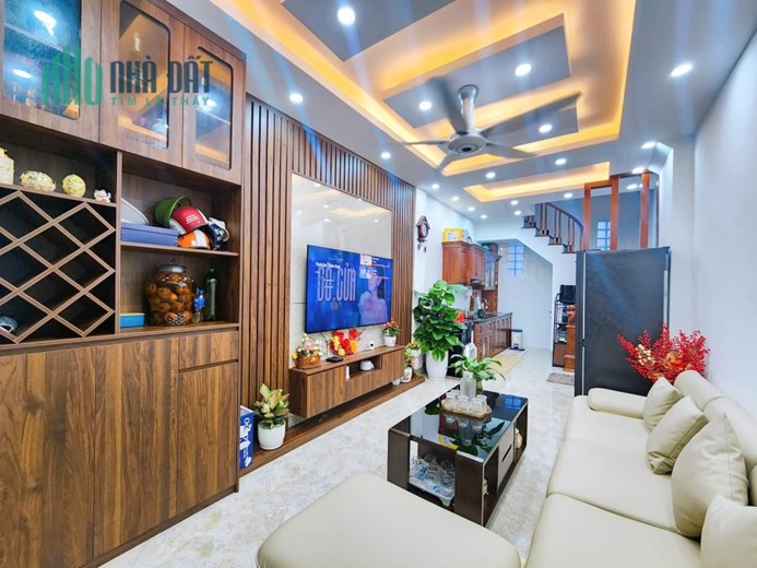 Bán nhà Mỹ Đình,20m ra ô tô,60m ra mặt phố,nở hậu,nhà 2 mặt ngõ,32m2,5tầng,mt:3,7m