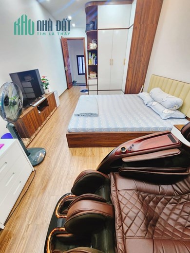 Bán nhà Mỹ Đình,20m ra ô tô,60m ra mặt phố,nở hậu,nhà 2 mặt ngõ,32m2,5tầng,mt:3,7m