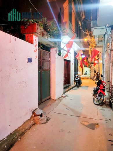 Bán nhà gần phố Đào Tấn - 50M ra mặt phố trung tâm Ba Đình