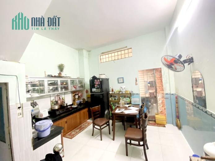 Nhà 2 tầng, 50m2, chỉ 40m ra mặt tiền Ngô Quyền, Đà Nẵng, Giá 2,65 tỷ