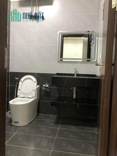 bán nhà định công- ngõ thông -vị trí đẹp - diện tích 38m x5 tầng giá nhỉnh 4 tỷ - mặt tiền rộng 5.4