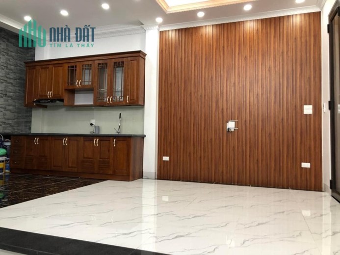 bán nhà định công- ngõ thông -vị trí đẹp - diện tích 38m x5 tầng giá nhỉnh 4 tỷ - mặt tiền rộng 5.4