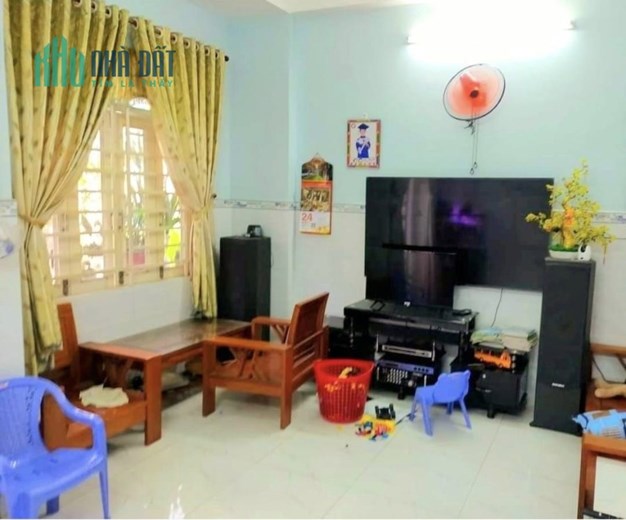 BÁN GẤP GIẢM MẠNH 550TR NHÀ HẺM XE TẢI + Ô TÔ NGỦ TRONG NHÀ +GIÁP TÂN PHÚ