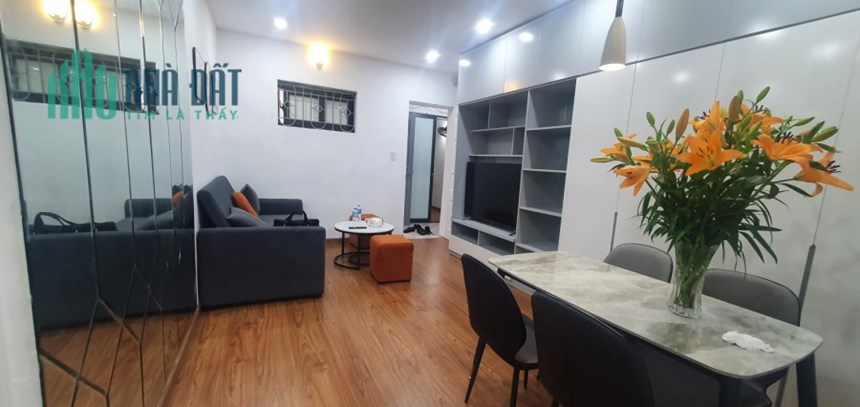 Bán nhà TT Thanh Nhàn, Dt sd 50m, 2 ngủ lưu động, giá hơn 1 tỷ.