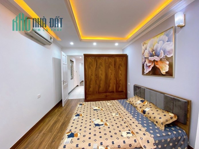 Bán nhà PHÂN LÔ LÔ GÓC Lương Thế Vinh 40m 5 tầng  Ô TÔ VÀO NHÀ  tặng full nội thất chỉ 6.2 tỷ lh