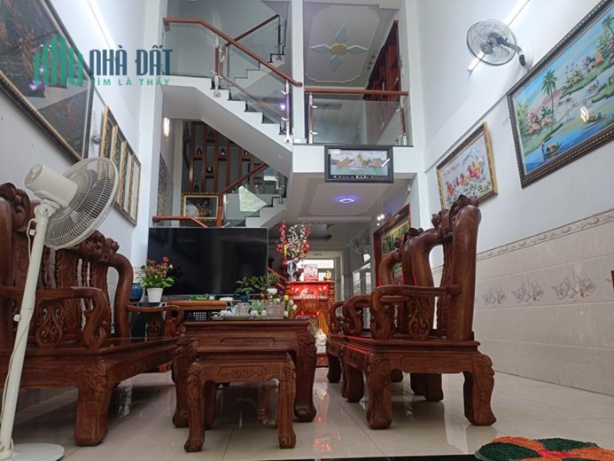 Nhà 3 lầu mói xây giá chỉ  có  4.5 tỷ, Tân Chánh Hiệp, Quận 12
