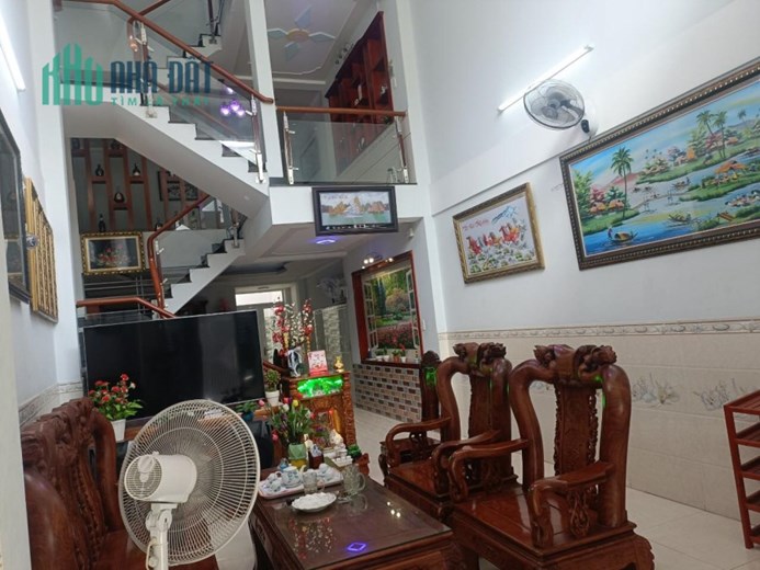 Nhà 3 lầu mói xây giá chỉ  có  4.5 tỷ, Tân Chánh Hiệp, Quận 12