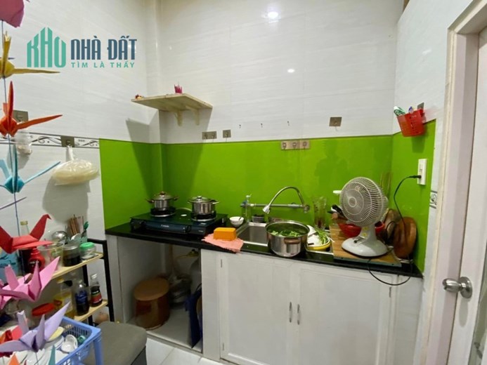 Bán nhà Đường Phú Thọ Hòa, Quận Tân Phú, 18m2(3.6x5) vuông, 2 Tầng Ở NGAY