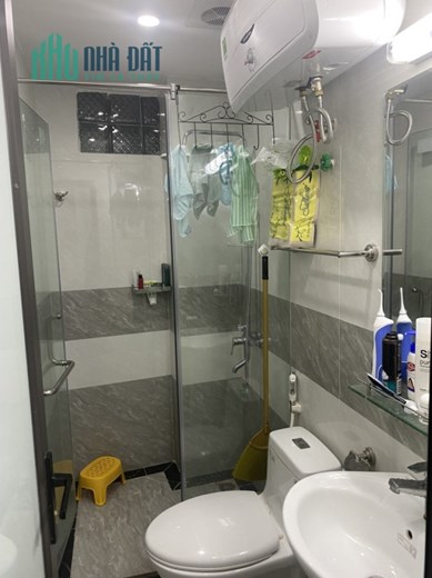 Bán nhà riêng Phương Liệt Thanh Xuân 35m 5T MT 4.2m gần ô tô nhà đẹp ở ngay nhỉnh 4 tỷ lh 0975124520