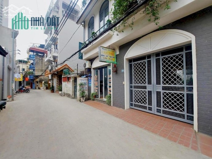 Chỉ hơn 3 Tỷ Nhà 5 tầng Ô Tô vào nhà đường Cầu Diễn