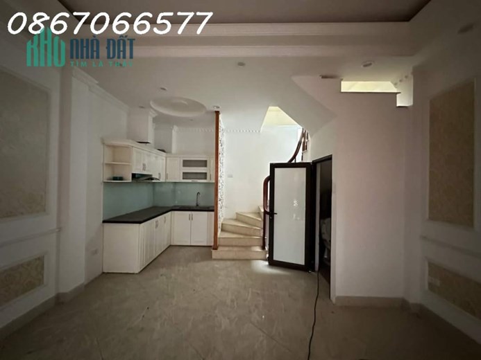NHÀ ĐẸP Ở NGAY, 2 MẶT THOÁNG, NGÕ NÔNG CHỈ 2.98 TỶ PHỐ MAI PHÚC, LONG BIÊN