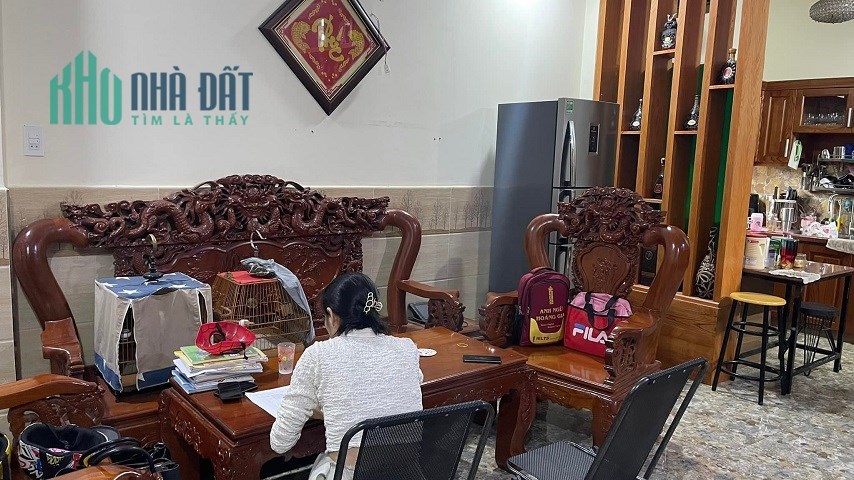 Nhà hạ chào tụt quần HXH Hoàng Sa, P5, Tân Bình, 60m2, 4 tầng, 4PN. 9 tỷ.