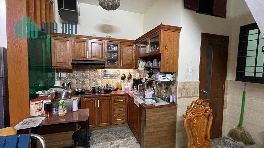 Nhà hạ chào tụt quần HXH Hoàng Sa, P5, Tân Bình, 60m2, 4 tầng, 4PN. 9 tỷ.
