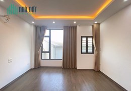 PHÂN LÔ Ô TÔ TẢI ĐỖ CỬA  --- TRUNG TÂM NHIỀU TIỆN ÍCH --- CHỦ CẦN BÁN GẤP💥💥💥 .