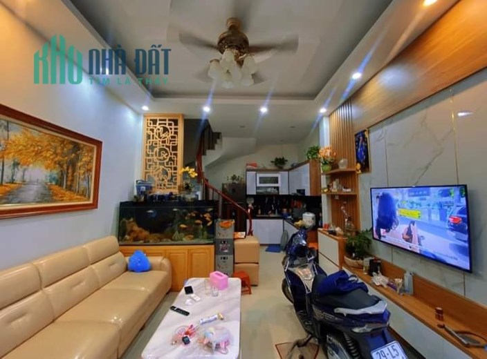 HIẾM 5T mặt phố Hoàng Sâm - Hoàng Quốc Việt, vỉa hè,  kinh doanh vô địch giá 10.8 tỷ