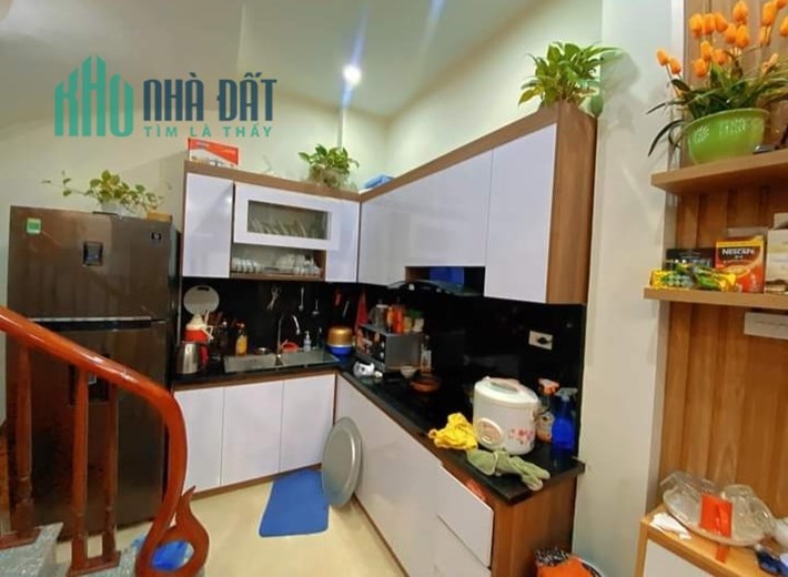 HIẾM 5T mặt phố Hoàng Sâm - Hoàng Quốc Việt, vỉa hè,  kinh doanh vô địch giá 10.8 tỷ