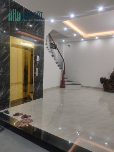 BÁN NHÀ MỚI PHÂN LÔ OTO PHỐ VIP TRẦN TỬ BÌNH CẦU GIẤY 38M2 x 4 TẦNG NHỈNH 8 TỶ