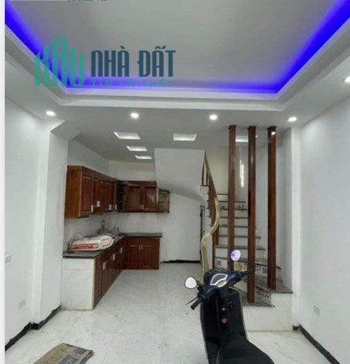 Chủ cần bán gấp nhà 5 tầng tại Di Trạch diện tích 45 m2 mặt tiền 4,8 m siêu rộng - PB