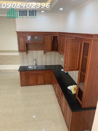 Bán gấp nhà 1 trệt 2 lầu đường 5m Hồ Văn Tư, TRường Thọ, khu đồng bộ đẹp.