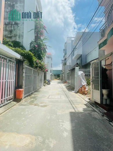 Bán gấp đất đẹp hẻm 5.5m sát ngã ba Lê Văn Việt - Hoàng Hữu Nam. 4.2 tỷ/56.5m2