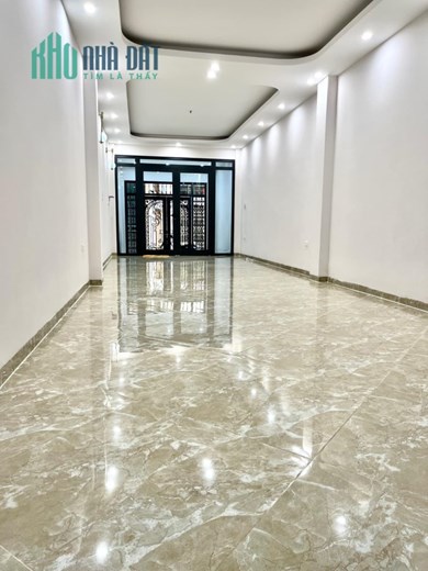 Bán Nhà Mới Đẹp - Có Thang Máy - Cạnh Lăng Bác