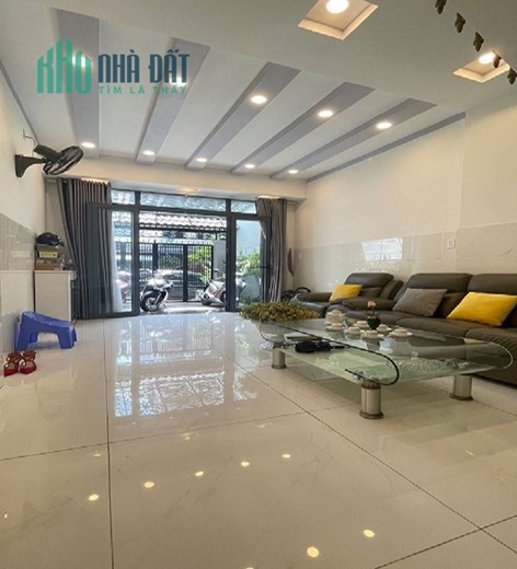 Bán nhà MT KD Trần Thủ Độ, Phú Thạnh, Tân Phú, 70m2, 4 tầng, giá rẻ.