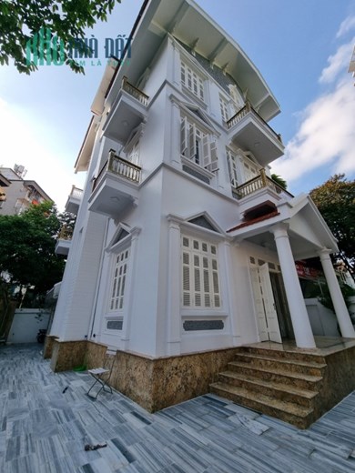 Bán nhà mặt phố Trung Hòa, Cầu Giấy, 290m2, 5t, Mt32m, giá 85tỷ, SIÊU VIP, KD ĐỈNH.