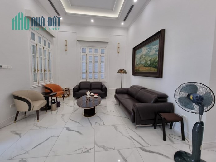 Bán nhà mặt phố Trung Hòa, Cầu Giấy, 290m2, 5t, Mt32m, giá 85tỷ, SIÊU VIP, KD ĐỈNH.
