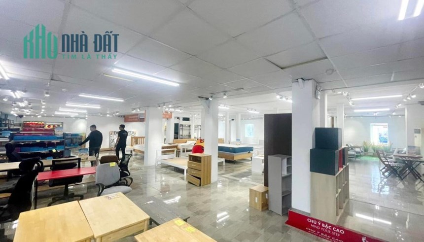 Cho thuê nhà 523F - 523 Tô hiến thành, Quận 10. Showroom nội thất UMA